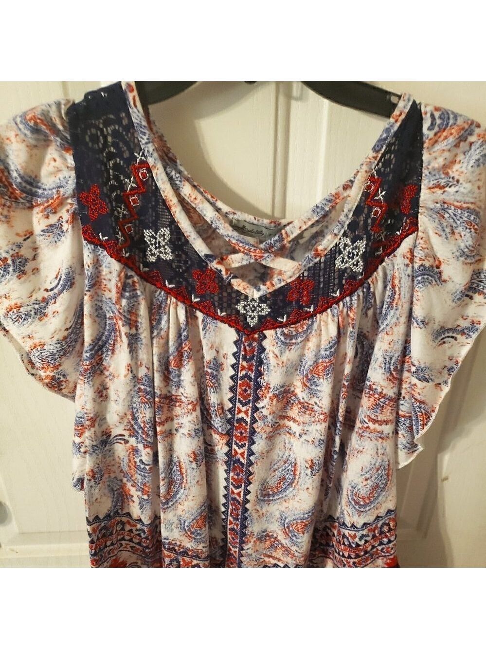 ABSOLUTELY Famous R/W/B paisley print shirt